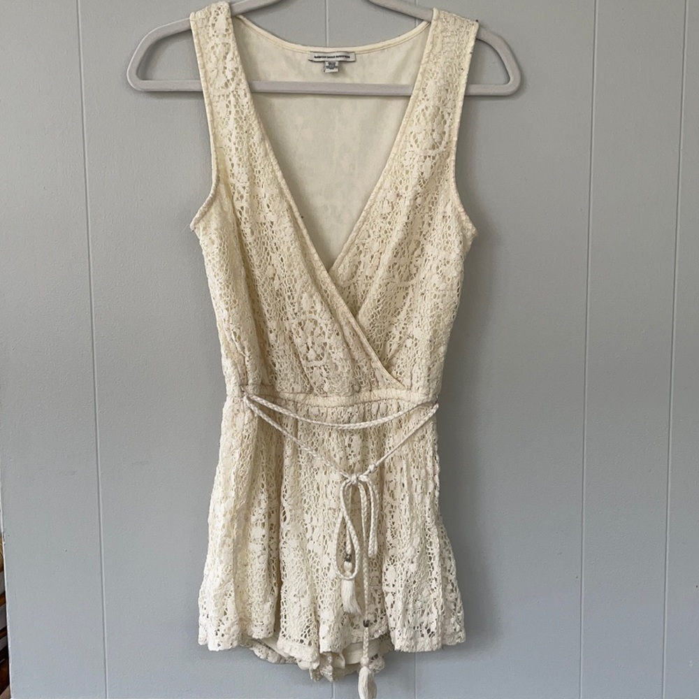 Cream romper